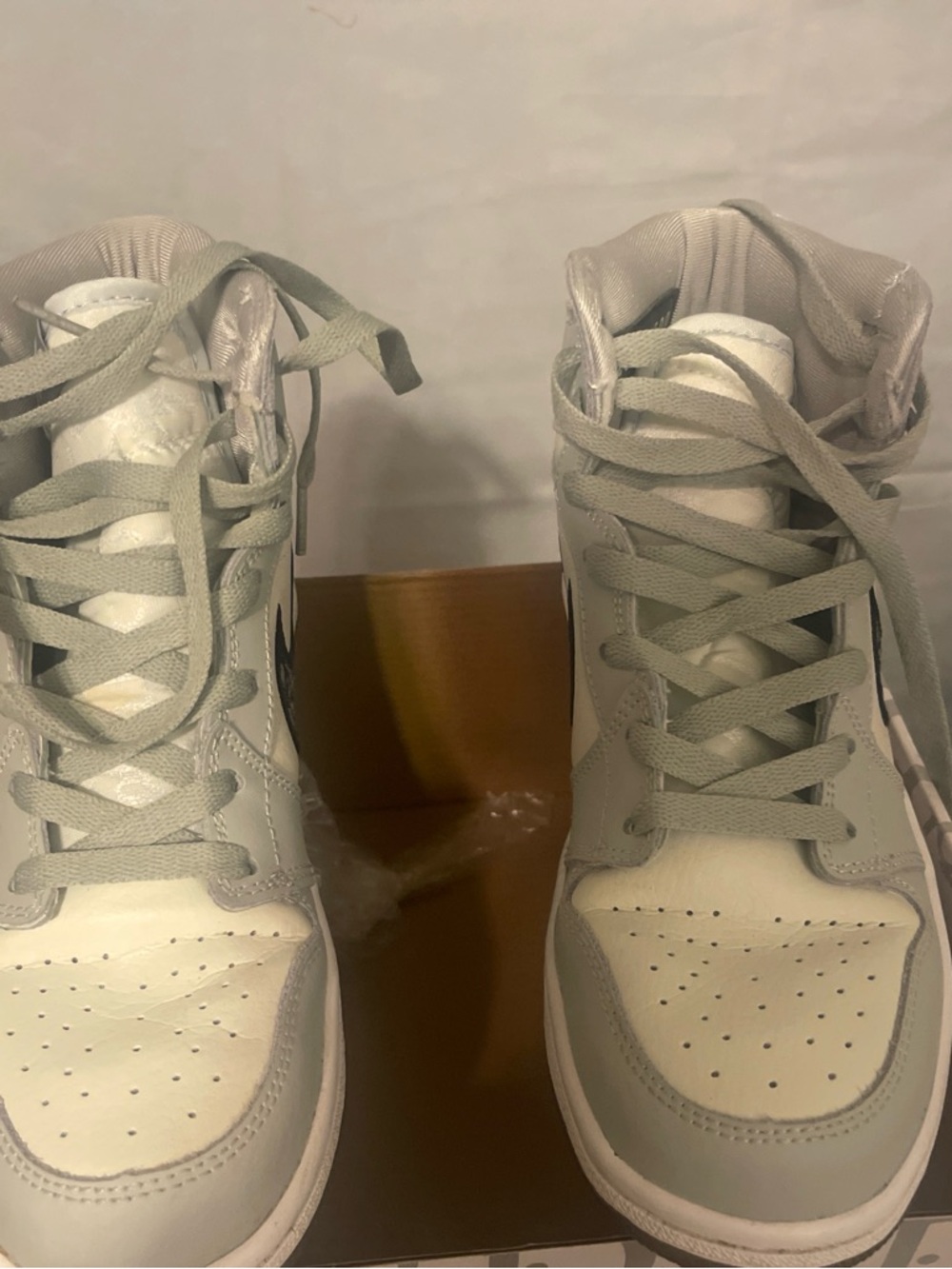 Dior Kids White and Gray Low-Top Sneakers - Picture 3 of 4